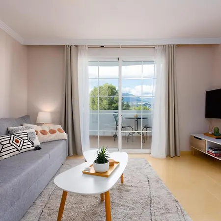 Good Vibes, Roomy In Prime Location